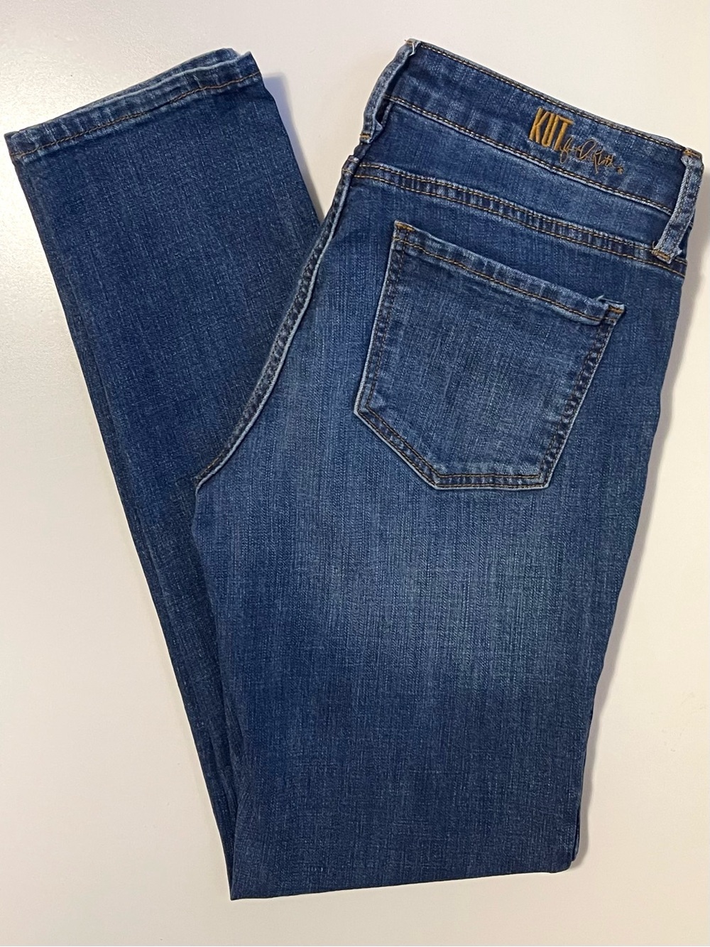 Kut from the Kloth Katy Jeans - Dark Wash Mid-Rise & Straight Leg - Size 4
